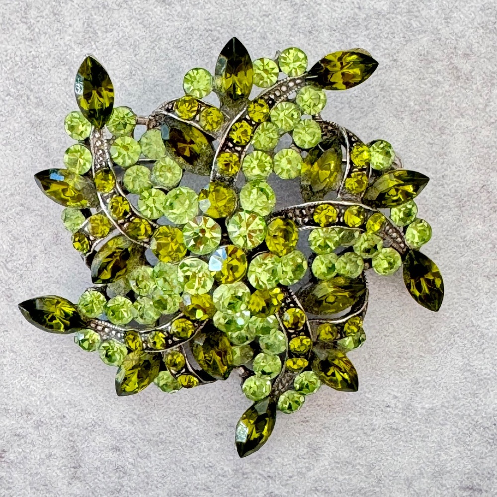Vintage Green Rhinestone Costume Brooch